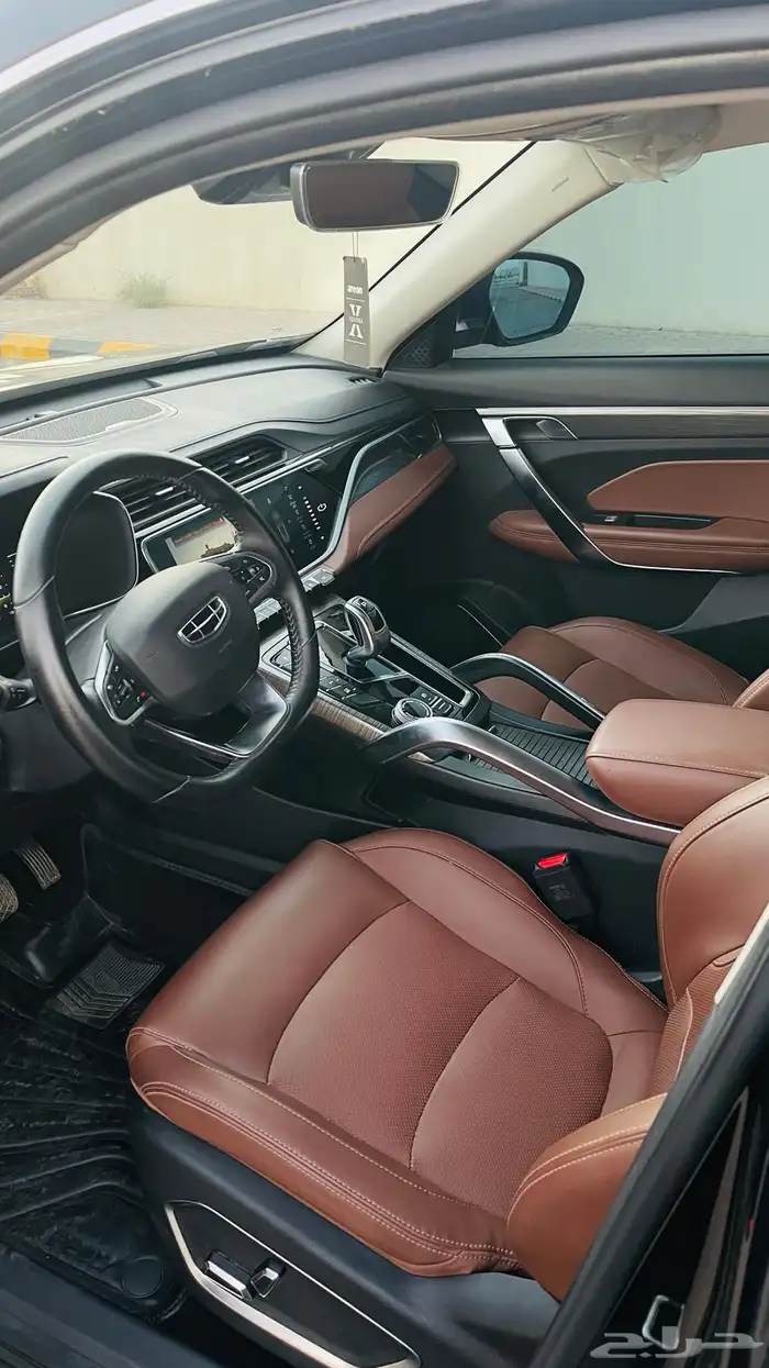 جيلي ازكارا 2021 فل كامل دفع رباعي وقياده ذاتيه 17