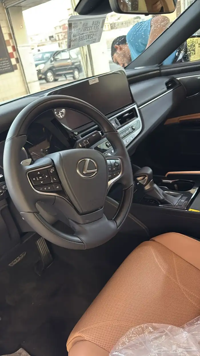 لكززس اخت الوكالة DD -ES 2025 نظيفه 9