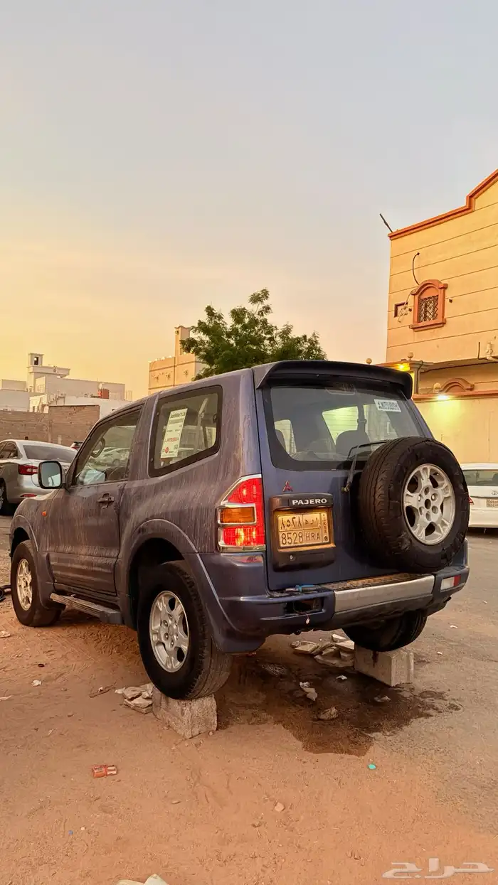 باجيرو 2001 للبيع ب 13500 وقابل للتفاوض للصامل 26