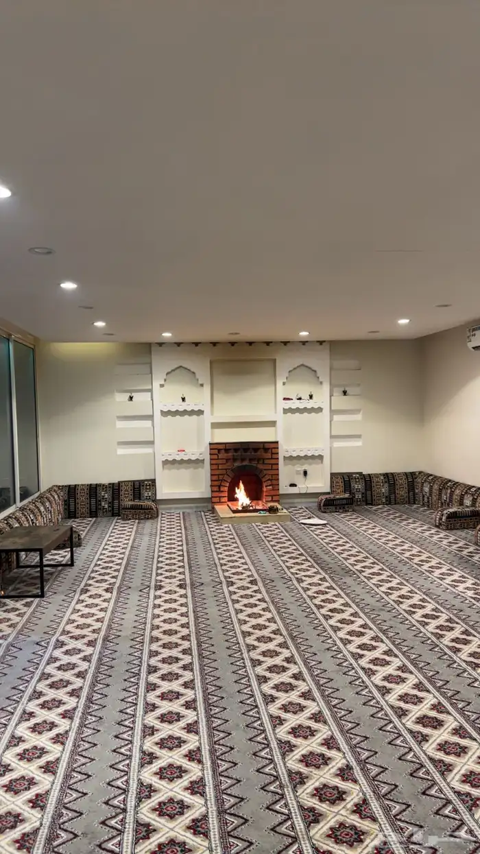 استراحه للايجار اليومي يوجد قهوجي طباخ 0