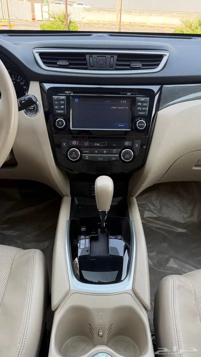 للبيع نيسان اكس تريل 2016 فل كامل - دبل 21