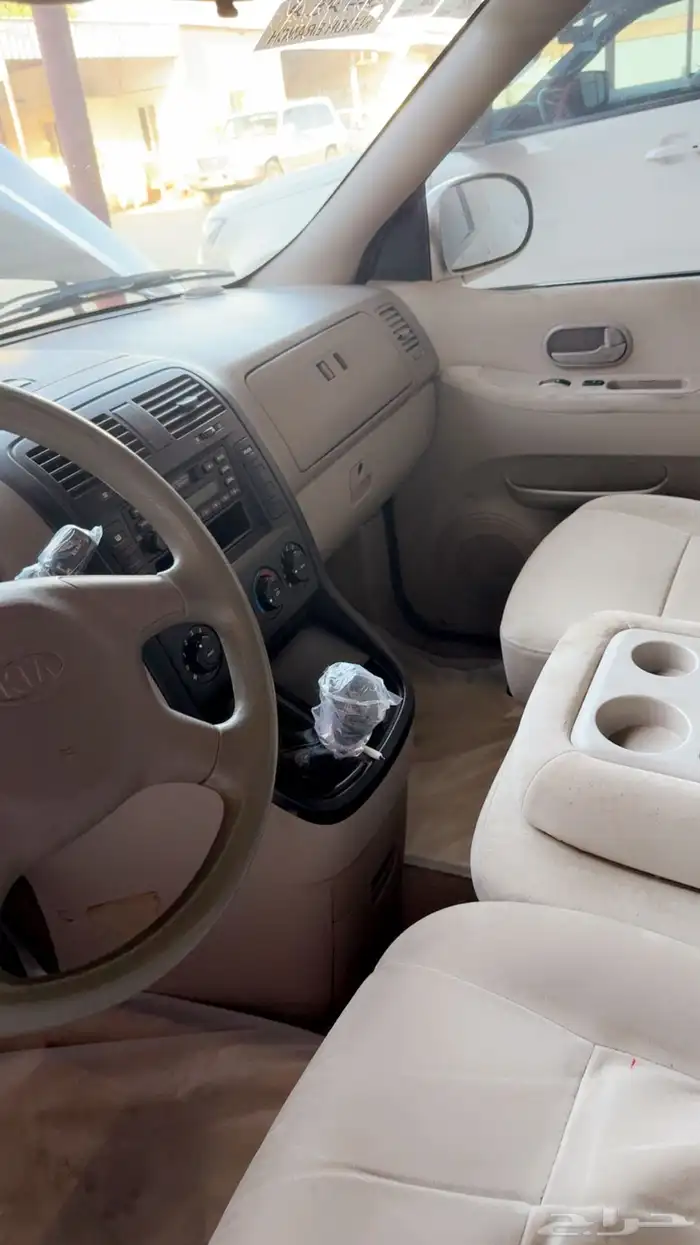 فان كيا قير عادي مبيعات حكومية مخزن 3