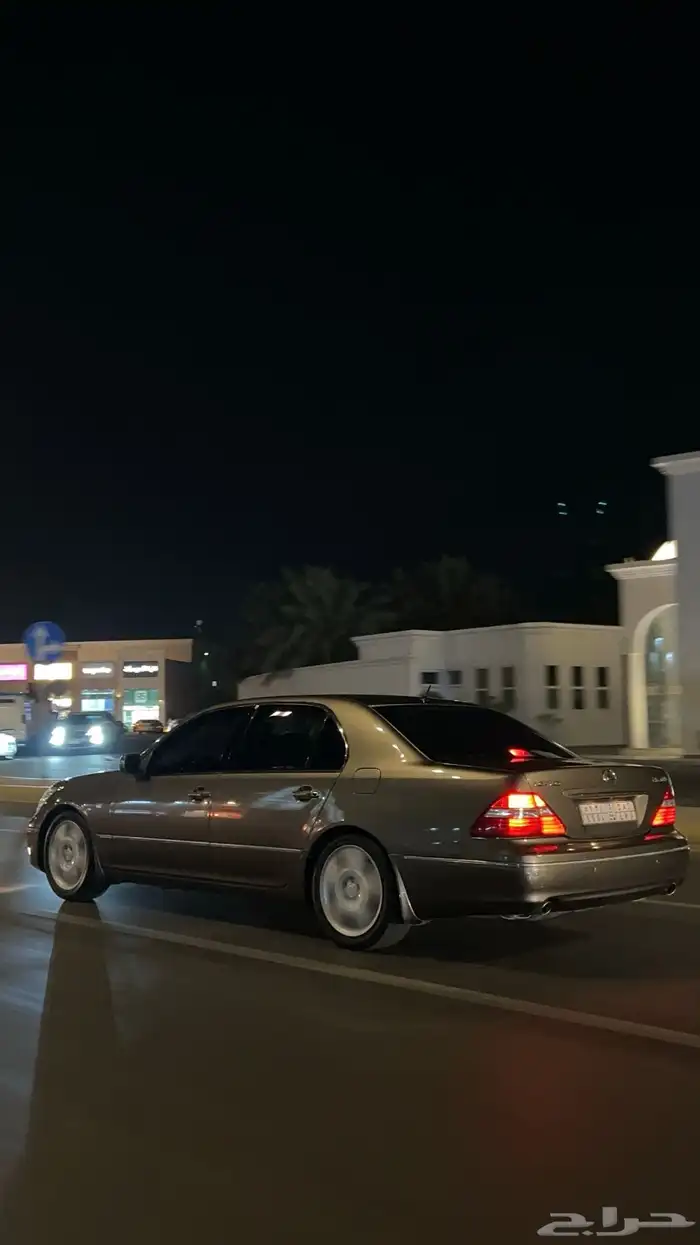 للبيع لكزس 4 5