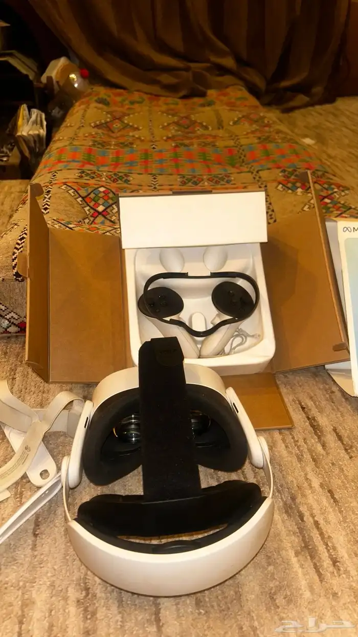 للبيع نظاره الواقع الافتراضيmeta quest S3 1