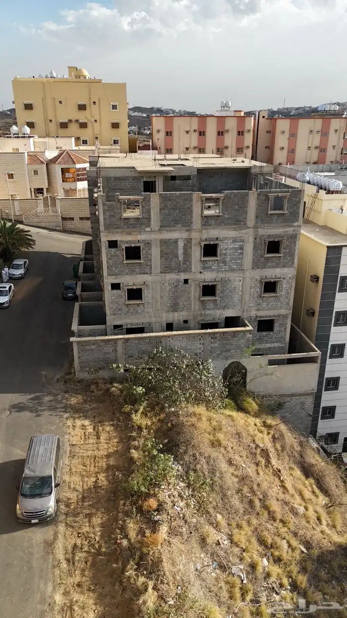 عمارة عظم للبيع في حي المروج ابها - فيلا وأربع شقق 3 واجهات 8