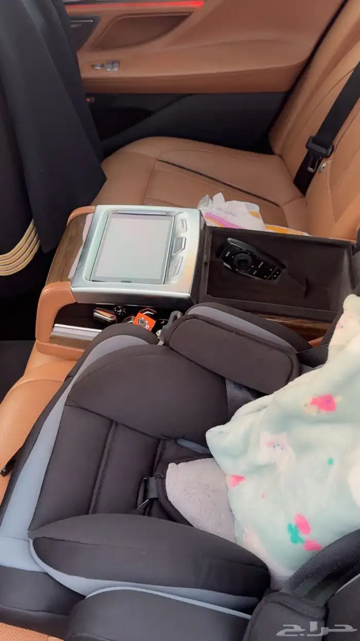 BMW 740 معدل ام بور اصلي الوحيد بالمملكه 16