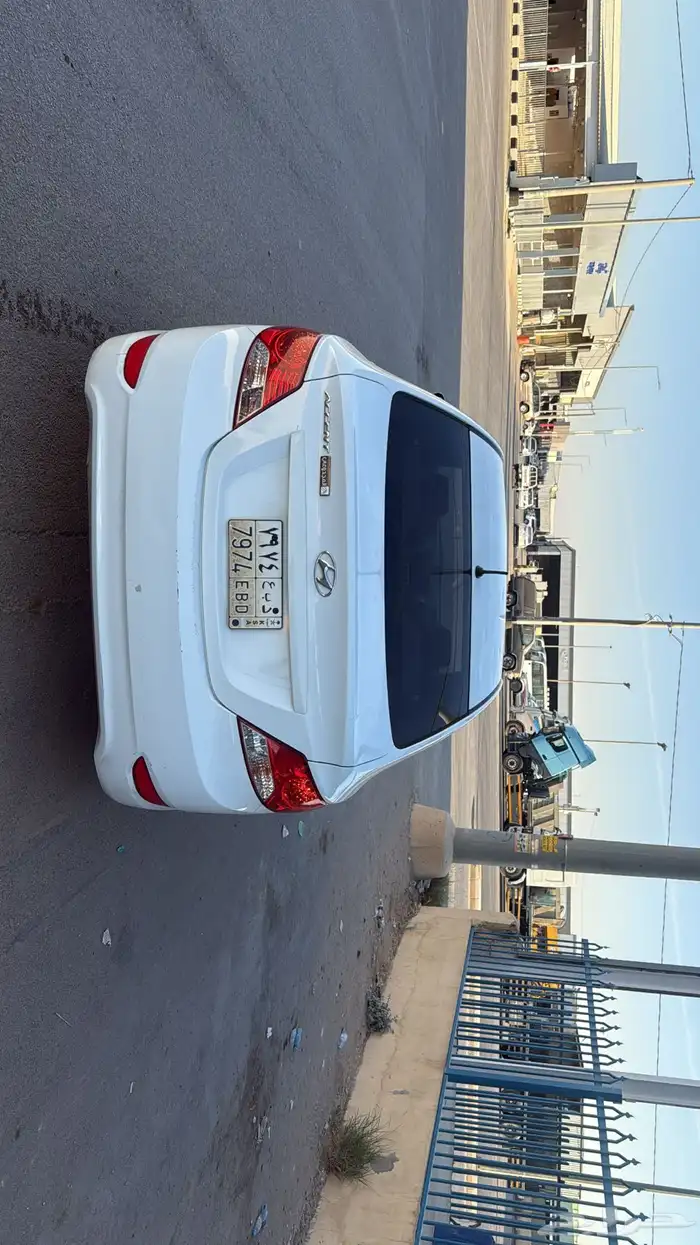 اكسنت 2017 بنزين 3