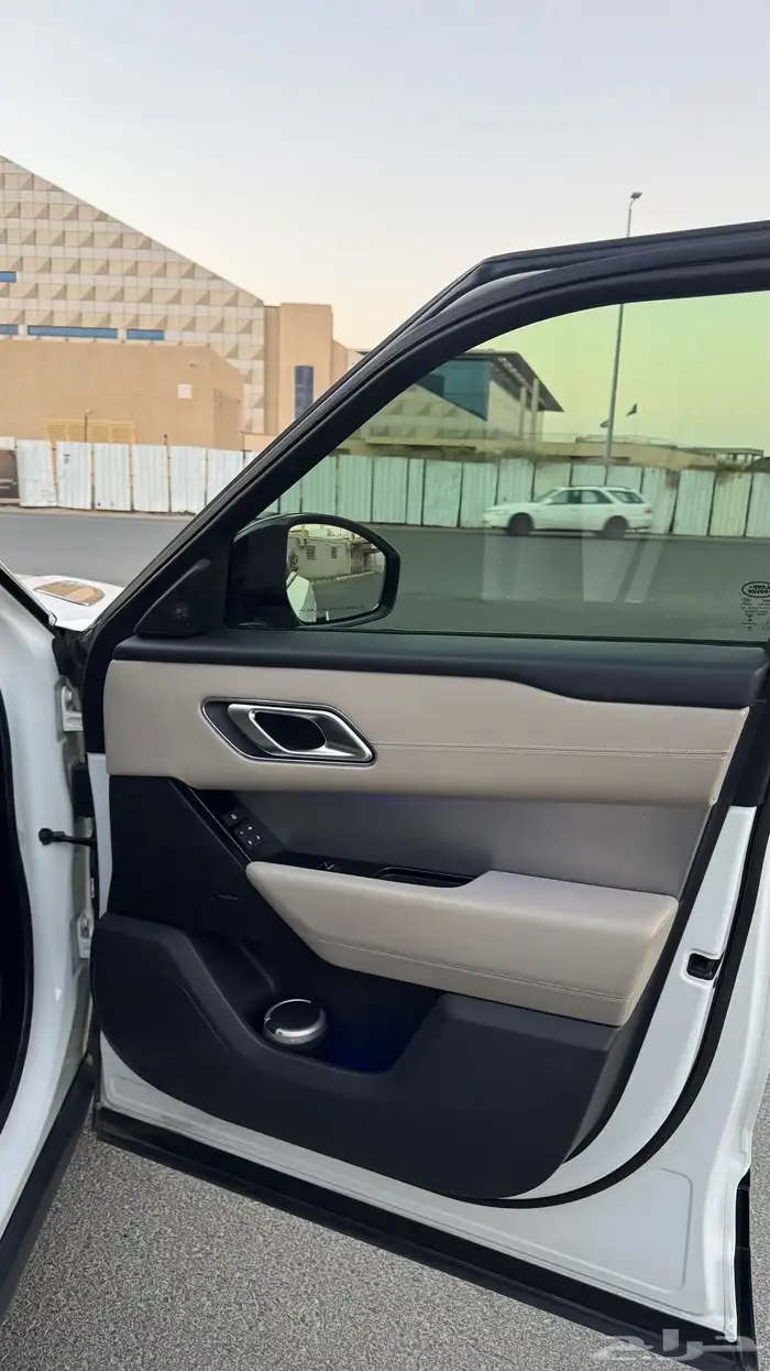 رنج روفر فيلار خليجي 2021 تحت الضمان 22