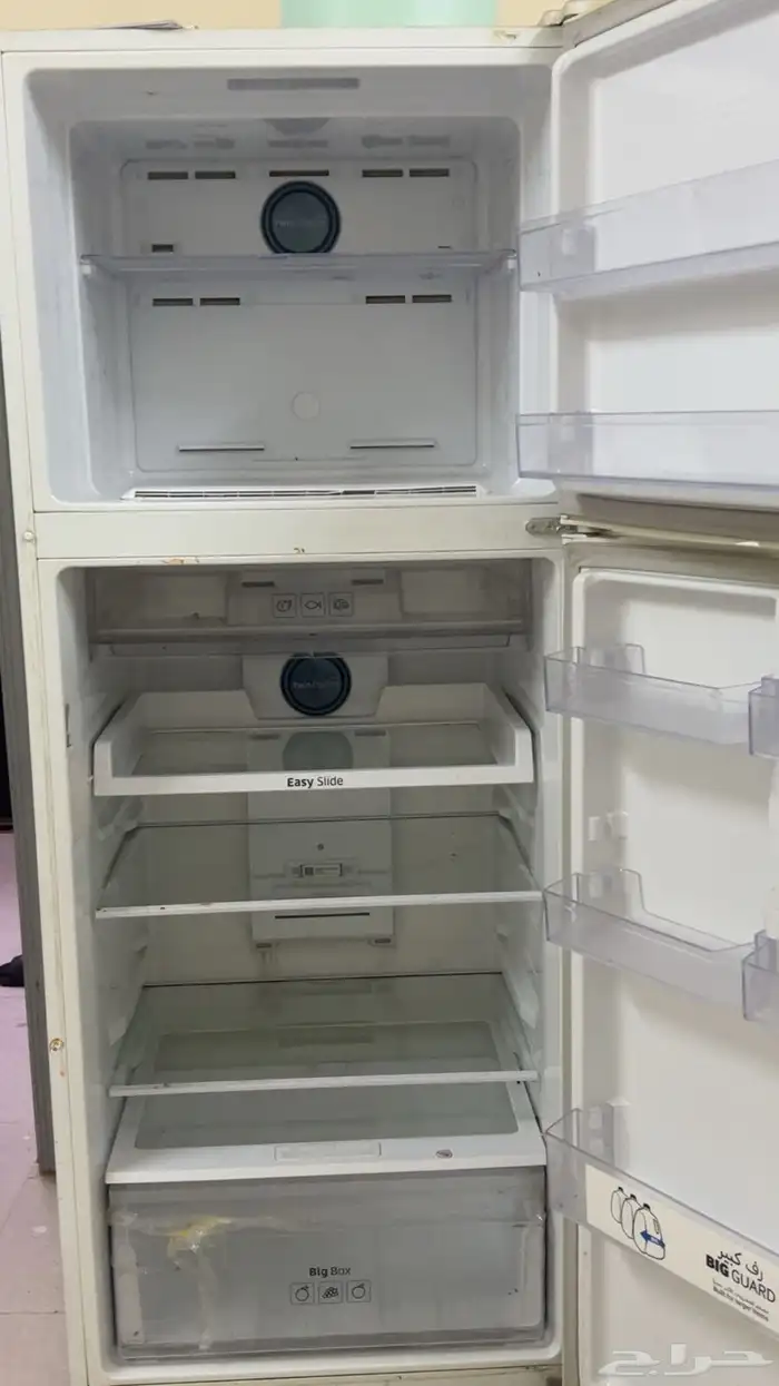 للبيع ثلاجه مكيف فريزر 1