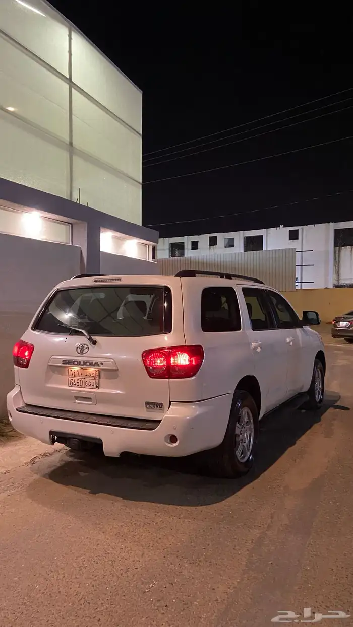 سكويا 2016مرشوش كامل ممشى 300الف قير مكينه شرط 2