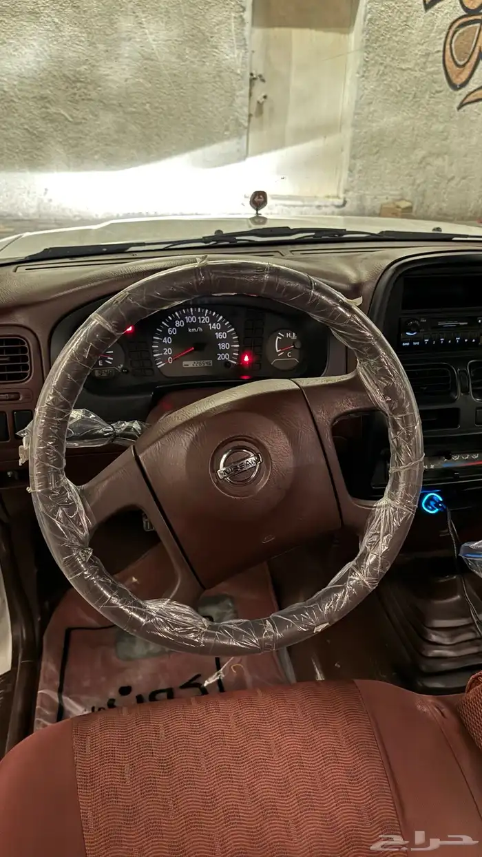 نيسان ددسن غمارتين 2011 عداد قليل 32