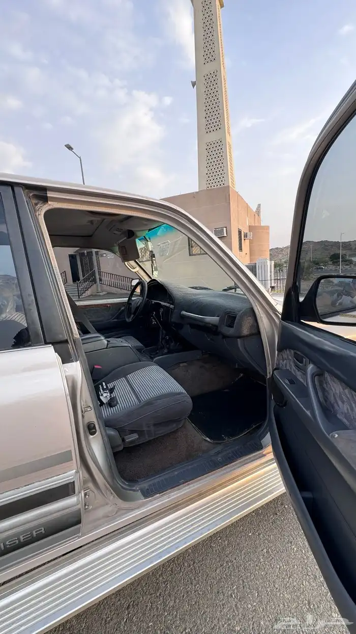 صالون فكس ار للبيع او البدل 3