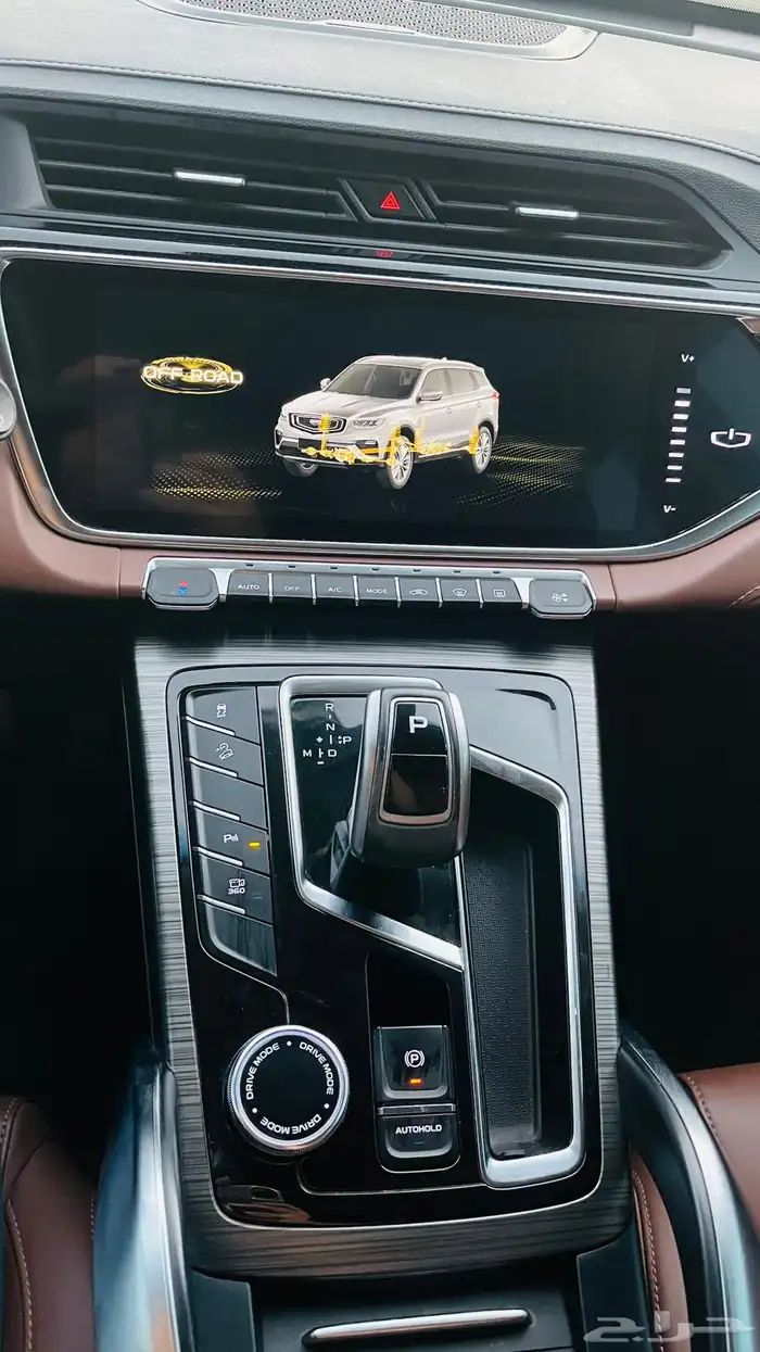 جيلي ازكارا 2021 فل كامل دفع رباعي وقياده ذاتيه 18