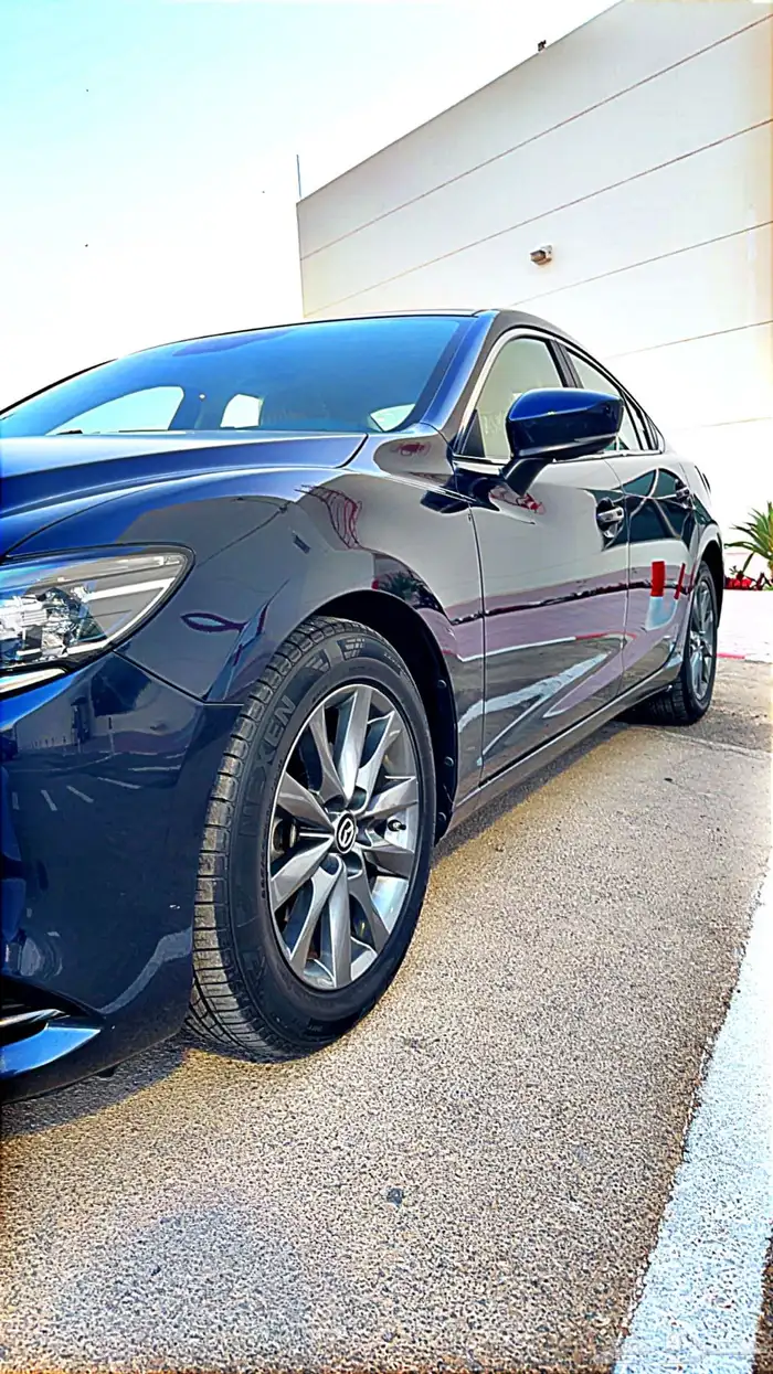 مازدا 6 2022 ازرق غامق كحلي نظيف ممشى قليل 0