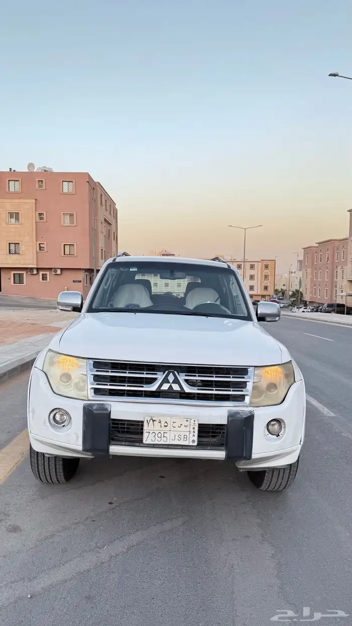 مستبيشي باجيرو 2010 7