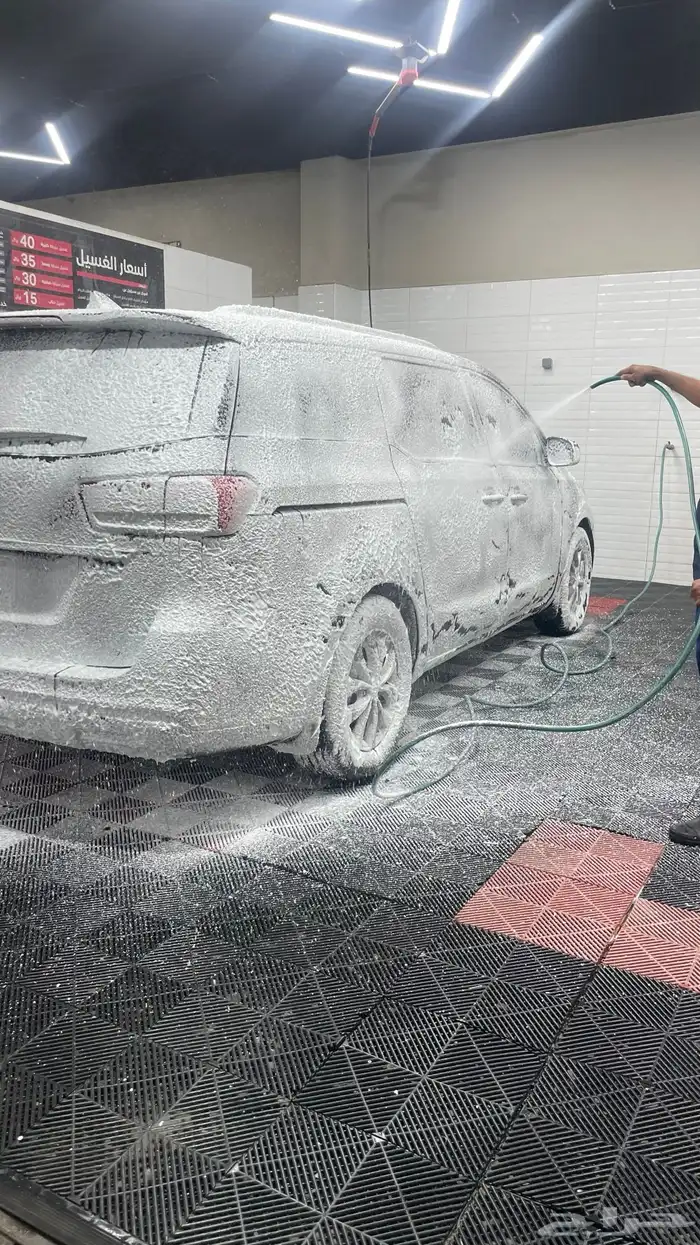 كيا كرنفال 8