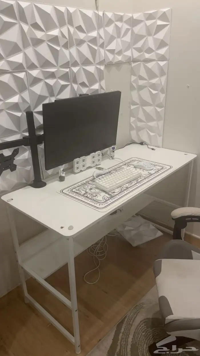 طاوله قيمنق ابيض 0