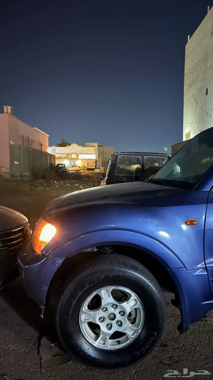 باجيرو 2001 للبيع ب 13500 وقابل للتفاوض للصامل 5