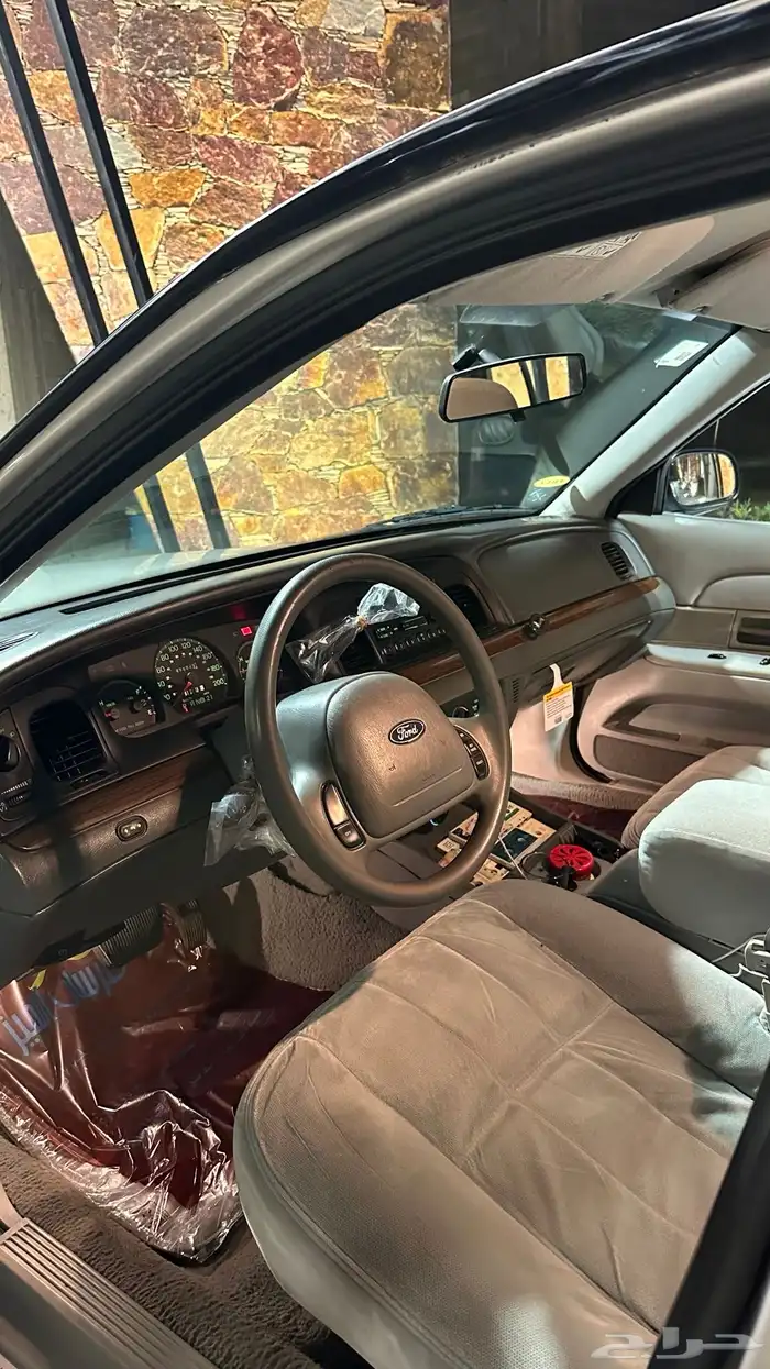 فورد كراون فكتوريا وكاله 11