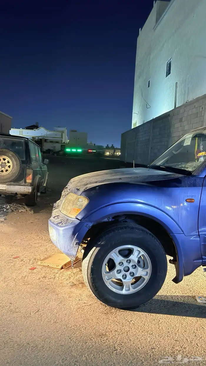 باجيرو 2001 للبيع ب 13500 وقابل للتفاوض للصامل 23