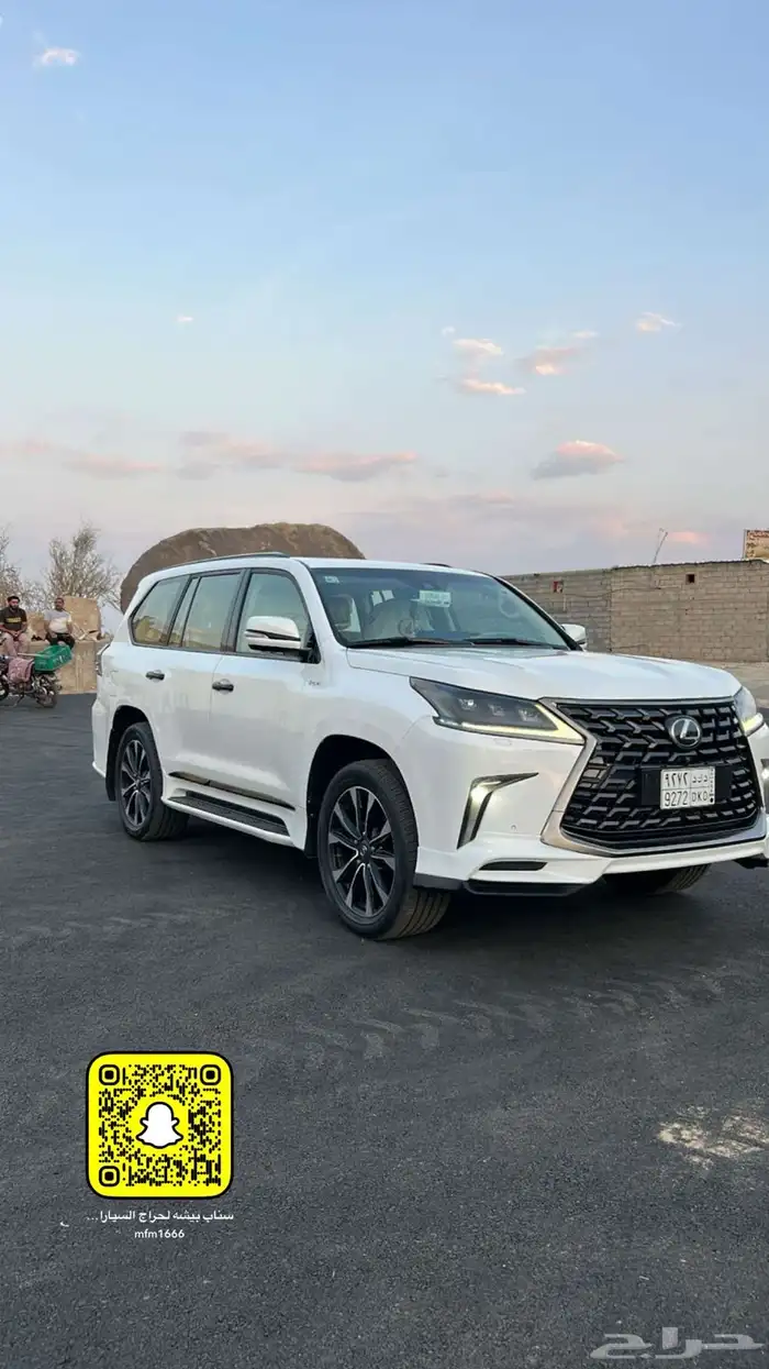 للبيع جيب لكزس 2016 2