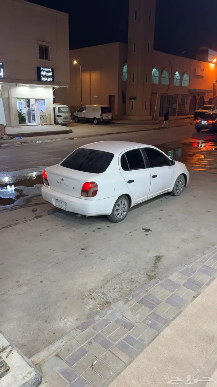 يوجد لدينا إيكو للبيع موديل 2002 سيارة نظيفة 3