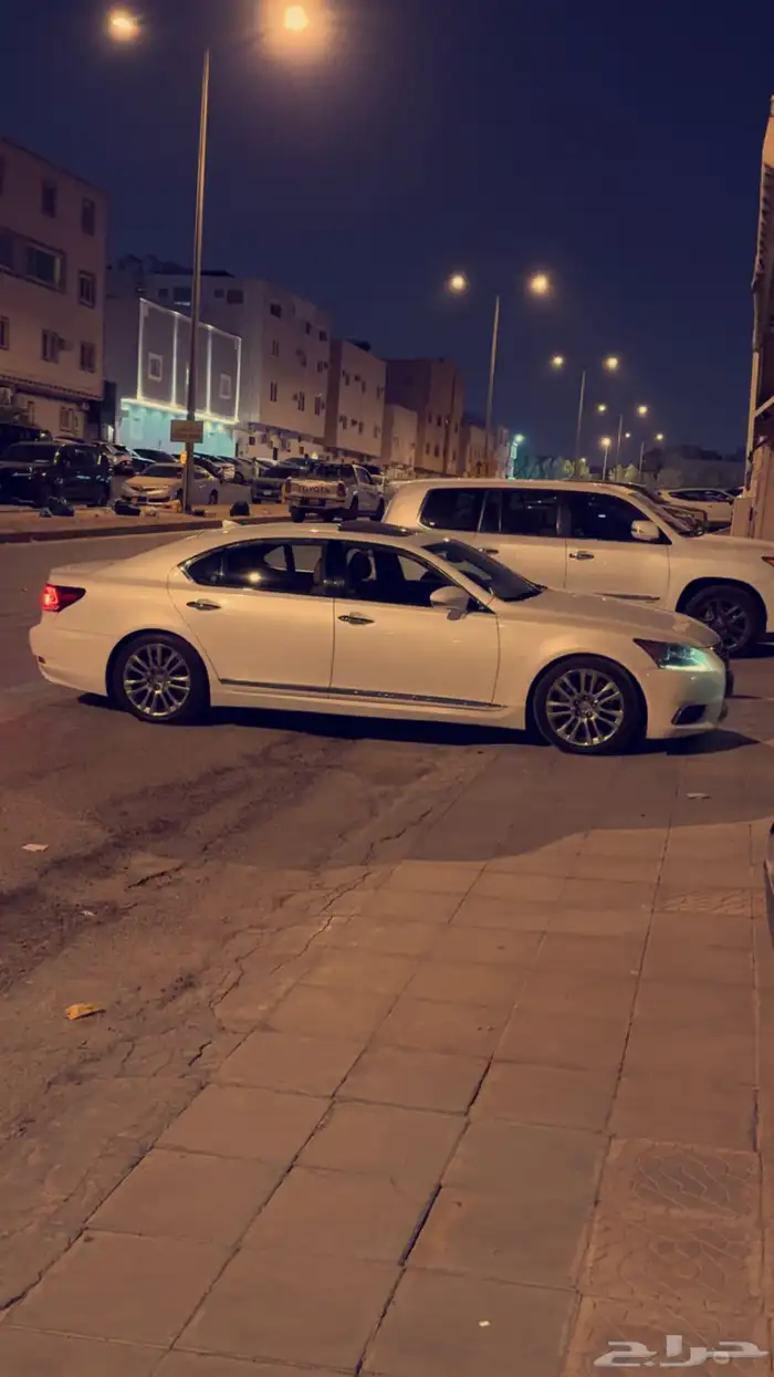 لكزس ls 460 للبيع 4