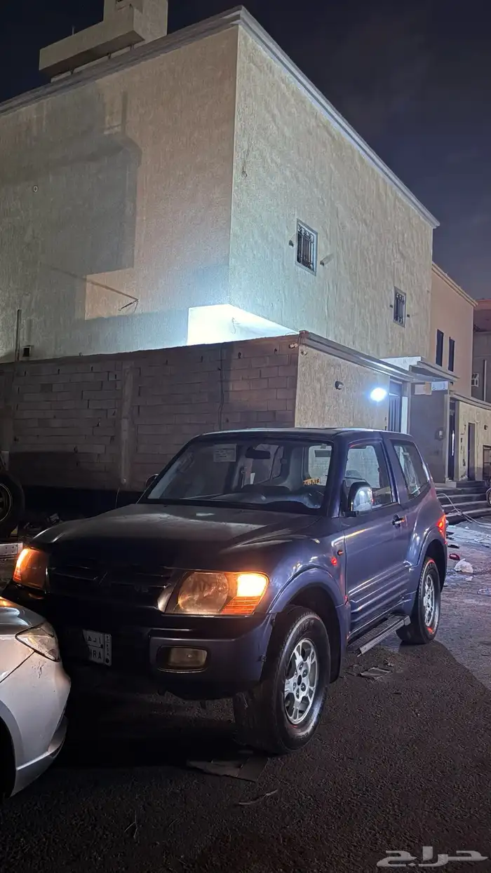 باجيرو 2001 للبيع ب 13500 وقابل للتفاوض للصامل 4