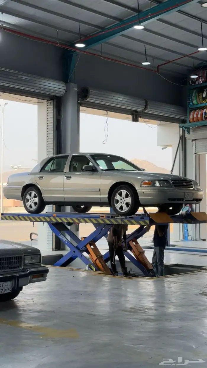 فورد فكتوريا 8