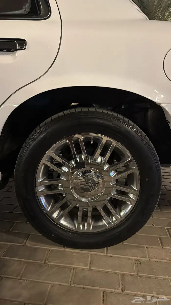 للبيع فورد ماركيز 2010 مالك ثاني من الوكاله 30