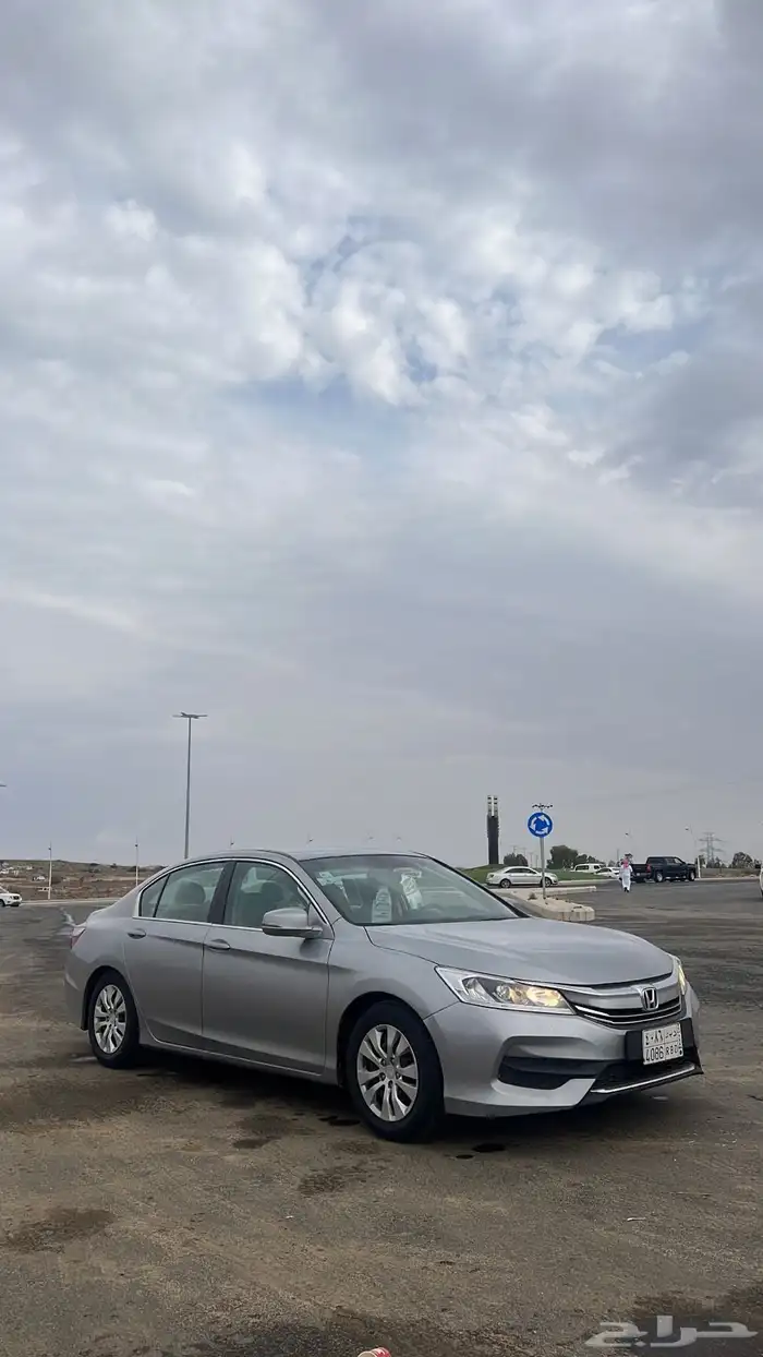 اكورد 2017 ستاندر لون فضي 2