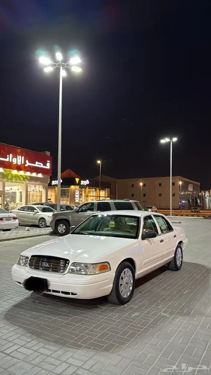 للبيع فورد كراونا فكتوريا بوليسي 2011 نضيف جدا 1