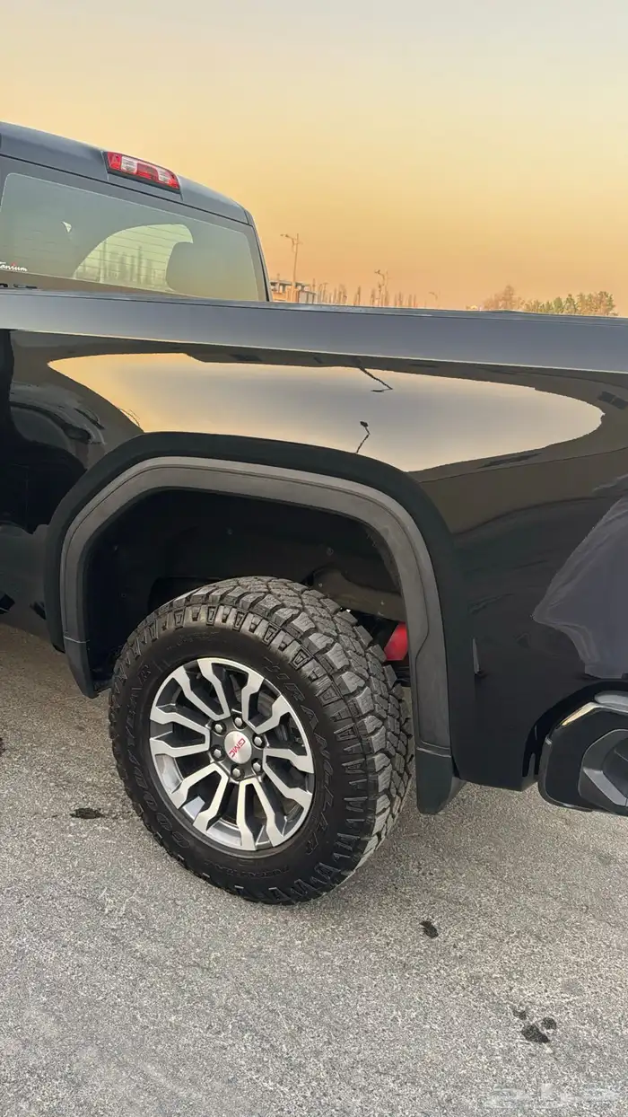 جمس سيرا 2021 AT4مخزن شبه الاصفار 11