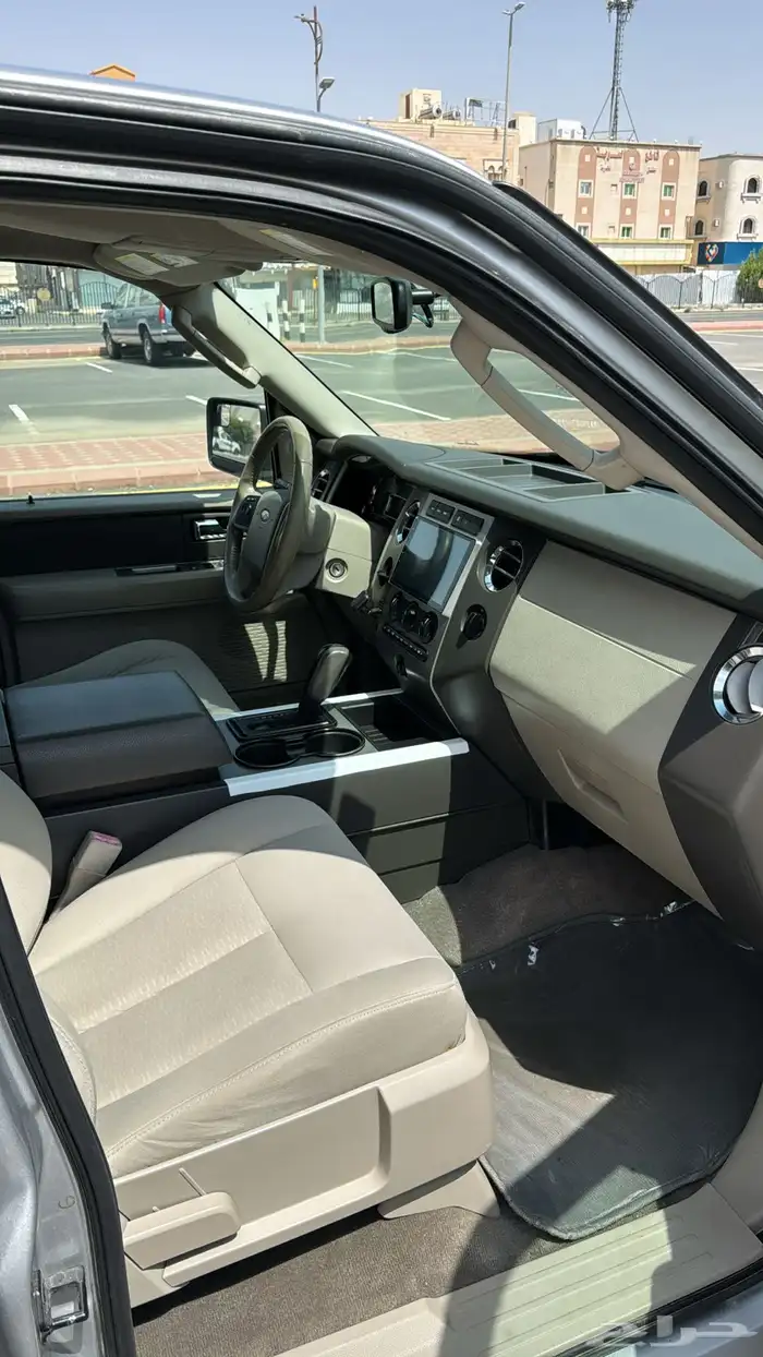 فورد اكسبديشن 2012 مشروط 17