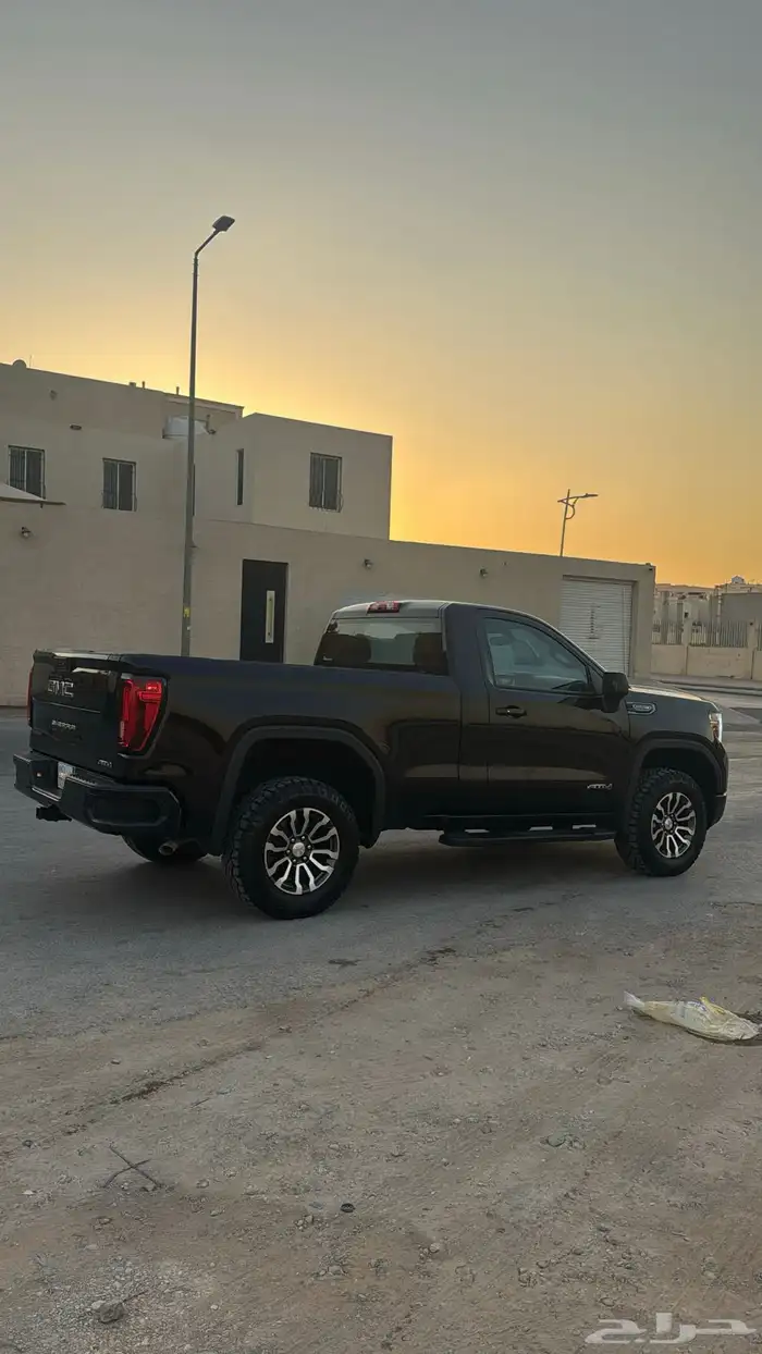 جمس سيرا 2021 AT4مخزن شبه الاصفار 4