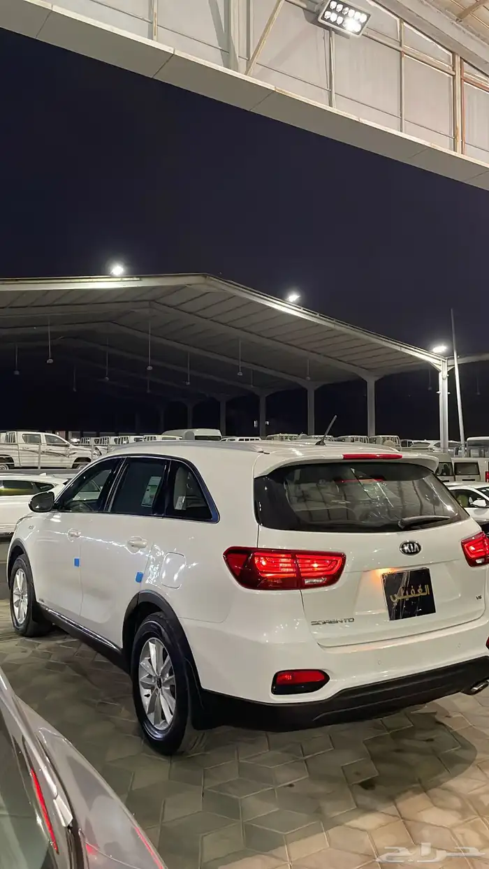 كيا سورنتو موديل2020 4