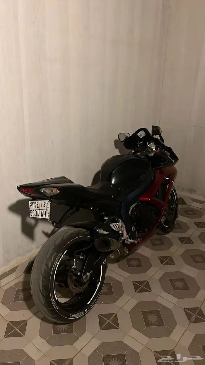 ريس سوزوكي 750 0