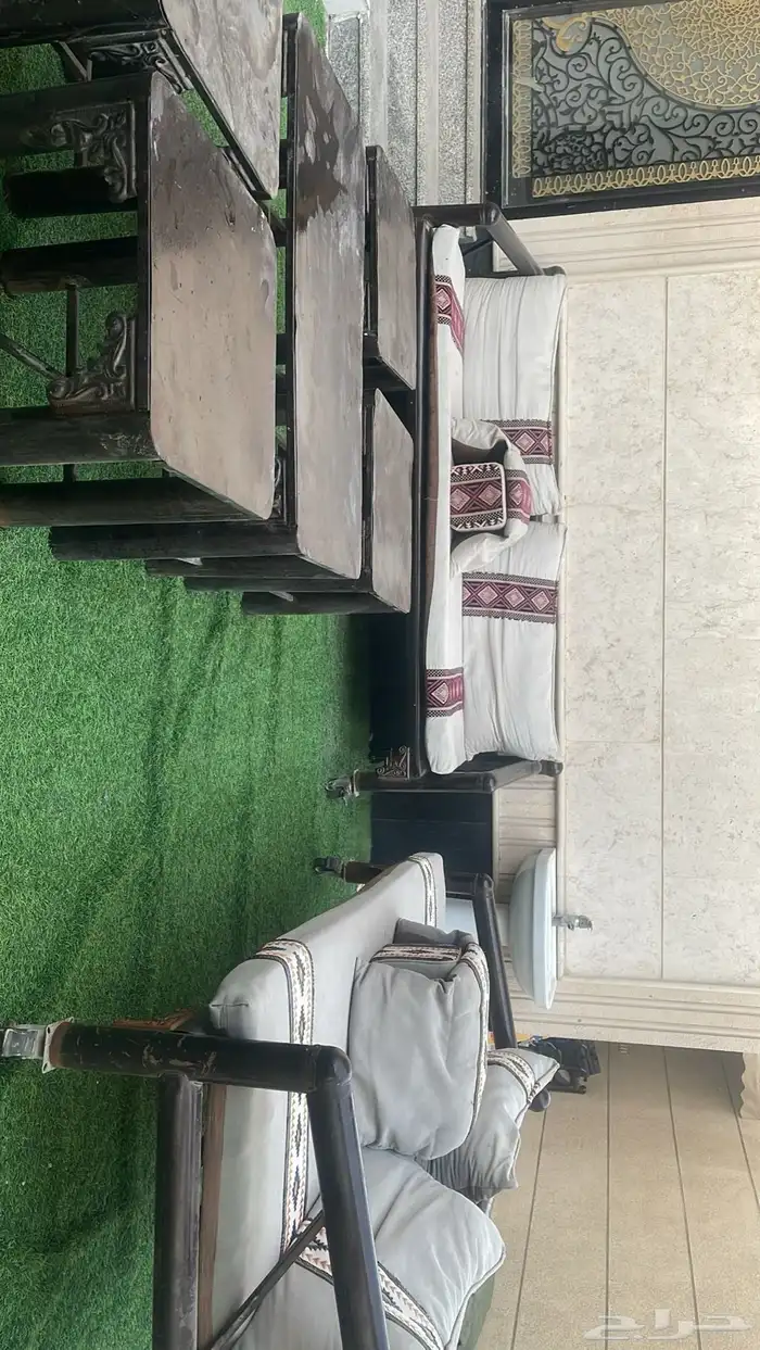 كراسي حديد 1