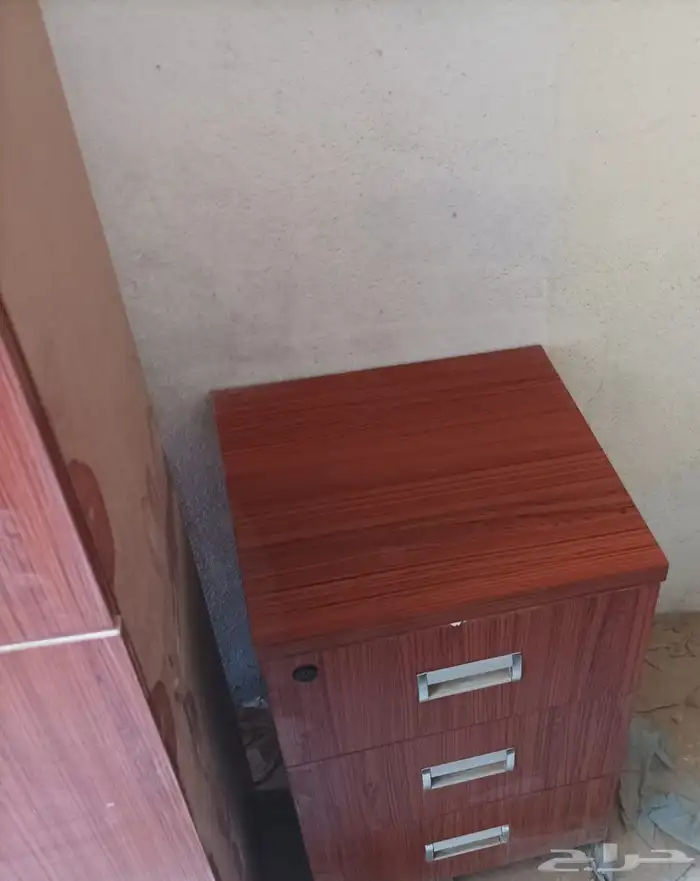 مكتب متكامل مستخدم نظيف 1