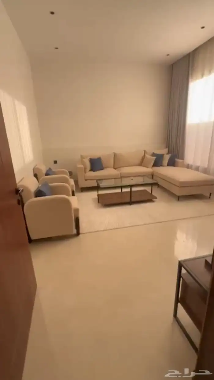 للإيجار غرفه وصاله في الخرج مؤثثه بالكامل في حي الجامعه 0