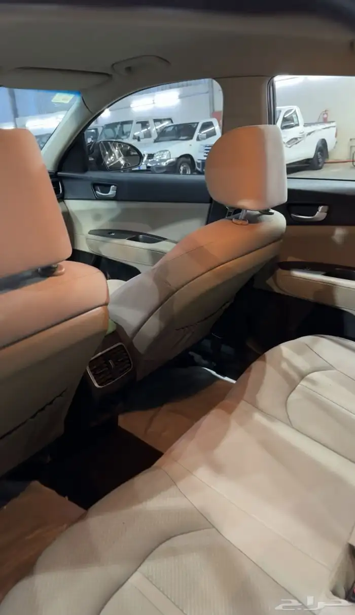 كيا اوبتيما 8