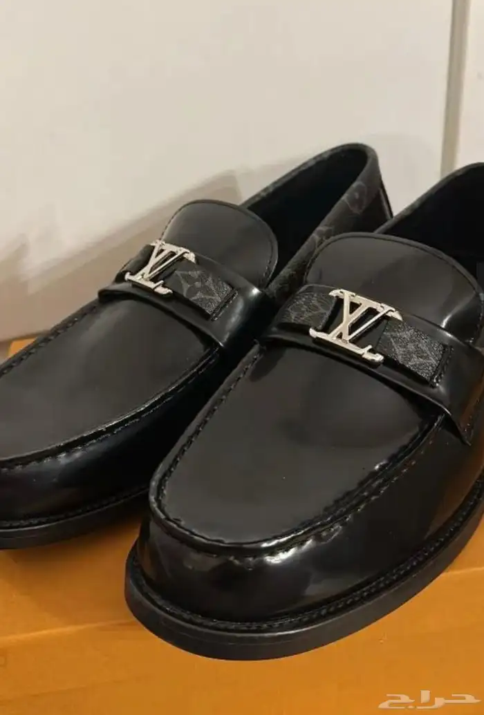 خذاء LV ماستر رجالي 1