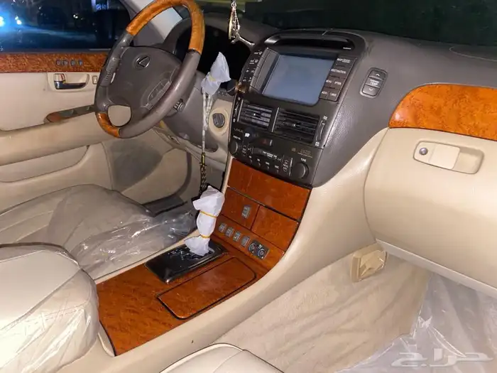 للبيع لكزس 4 10