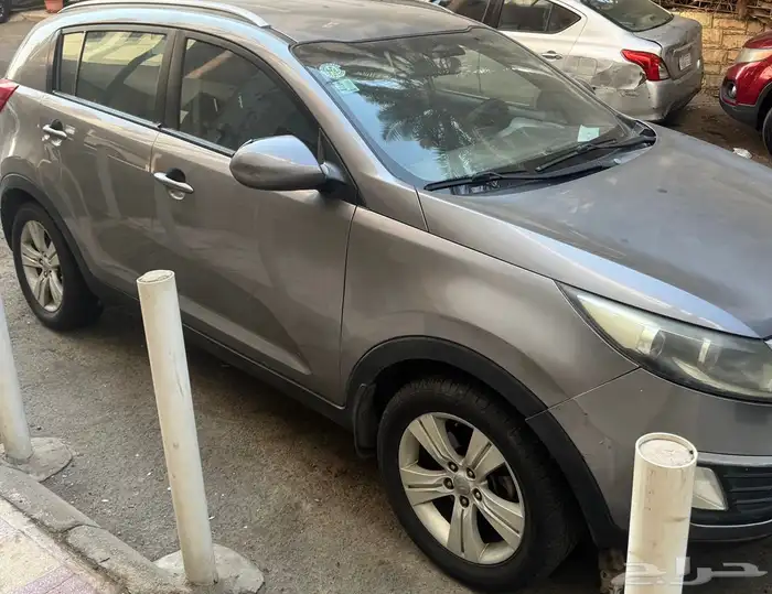 عربيه كيا سبورتاج موديل 2012 ماشيه تقريبا 270 كيلو تم الفحص 1