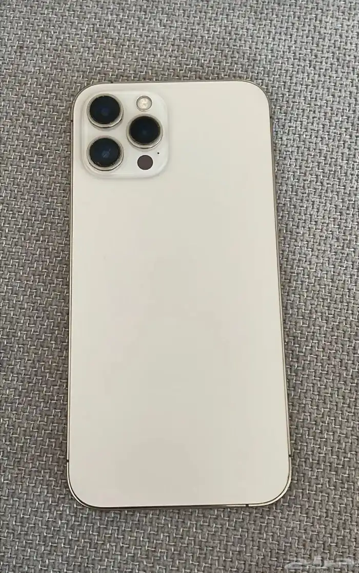 ايفون 12 برو ماكس 1