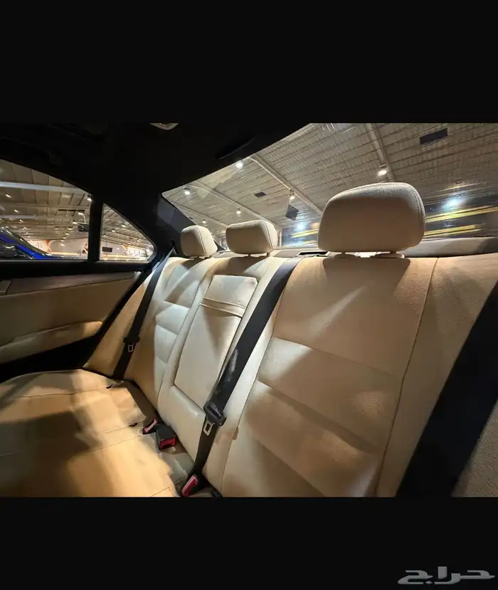 مرسيدس C200 موديل 2014 14