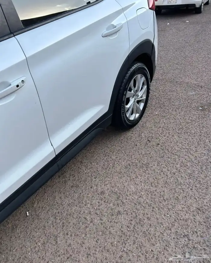 توسان 2019 ديزل مكينة كبير للبدل او للبيع نضيف 6