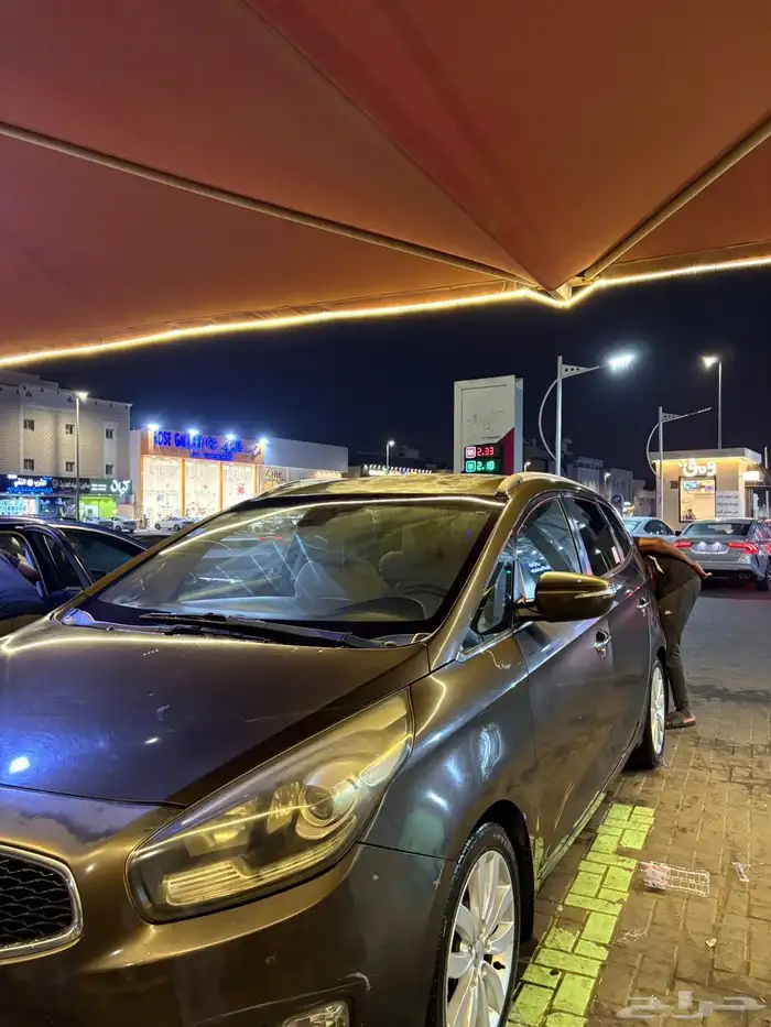 كيا كارينز موديل 2015 ممشى 172 الف 4