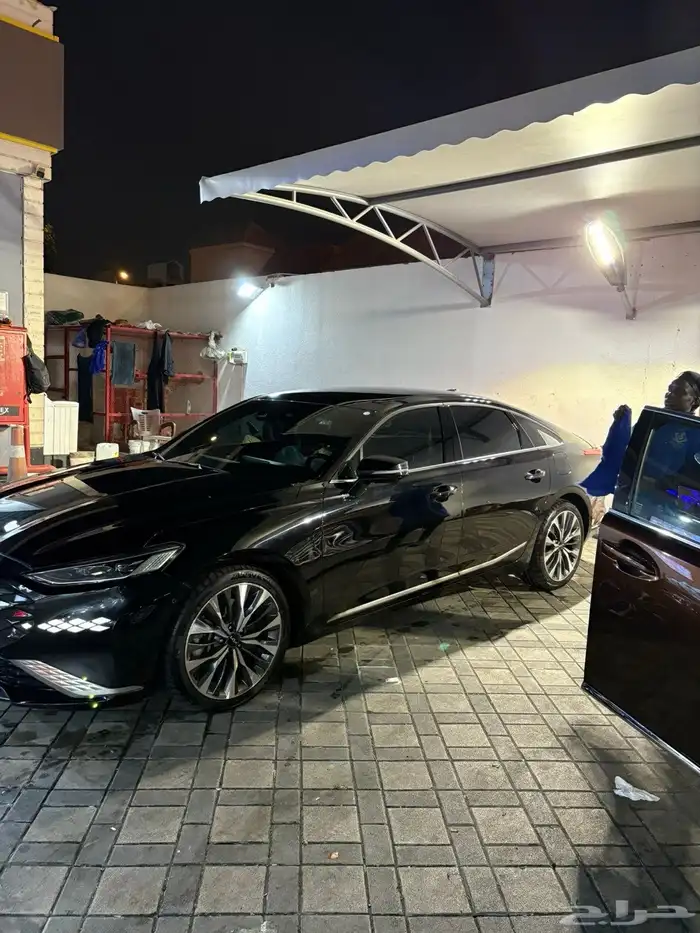 Kia k8 كي ايت 1