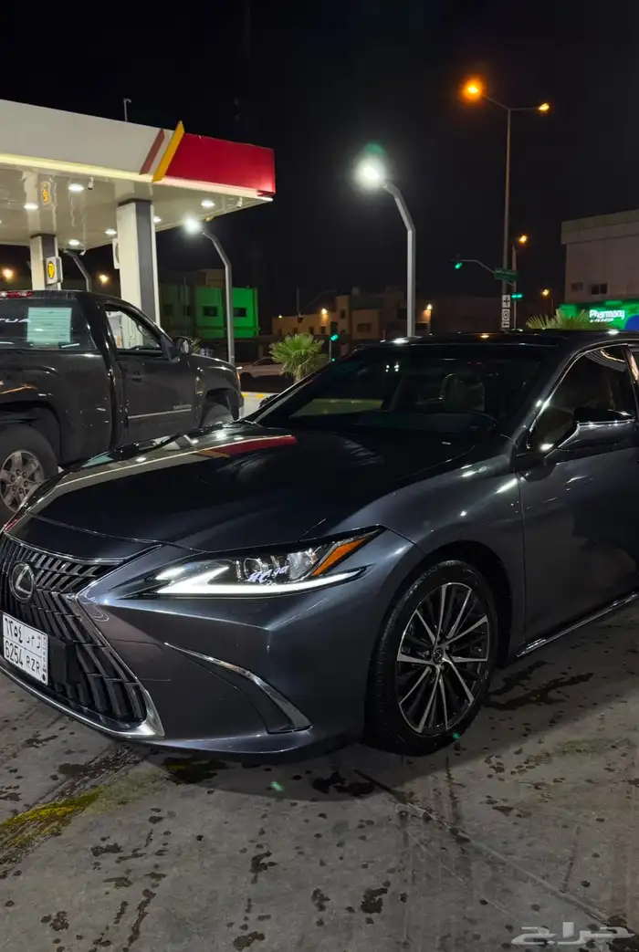 لكزس es350 cc 2024 شبه جديده 1